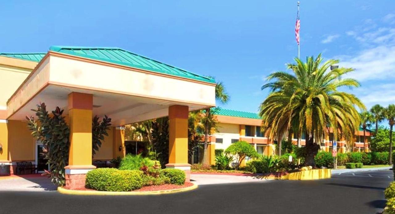 Bposhtels Orlando Florida Mall Экстерьер фото